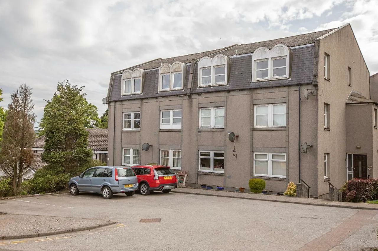 Cults Court Apartment Aberdeen